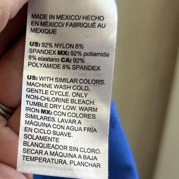 Chicos Microfeel Timeless Scoop-Neck Tank Size 3 US XL Blue Nylon Stretch Office - Picture 3 of 5